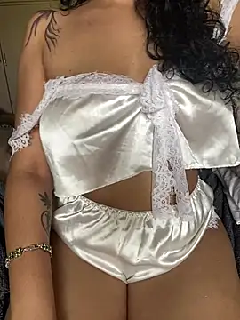 Indianbutter11 online show from 02.13.25