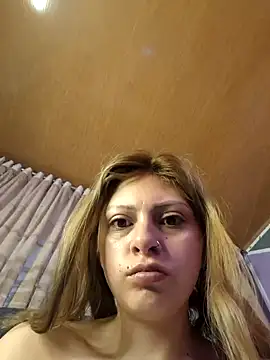 Snapshot of Emmily_Walker chatting on 12.18.25 Emmily Walker online show from 12.18.25