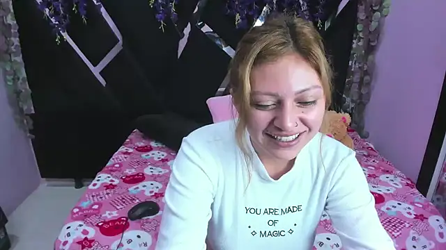 Snapshot of Emmily_Walker chatting on 01.06.26 Emmily Walker online show from 01.06.26