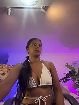 JANYLOVE   online show from 04.30.26