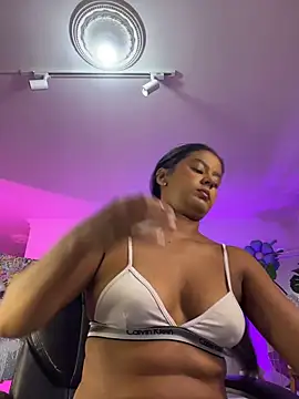 JANYLOVE   online show from 07.28.26