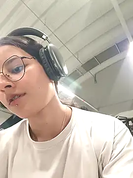  vaness online show from 12.21.24