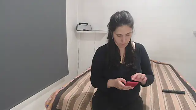 Snapshot of lulitasexy chatting on 10.13.25 lulitasexy online show from 10.13.25