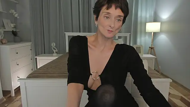 SimonaDeBeauvoir online show from 12.05.24