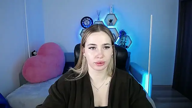 SabrinViolet online show from 01.16.26