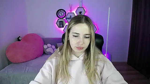 SabrinViolet online show from 02.16.26