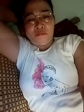 Sexy-asslove90 online show from 10.17.25