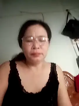 Sexy-asslove90 online show from 10.18.25