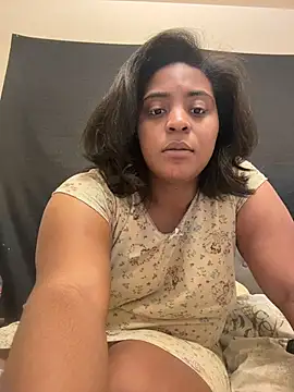 prettlovely14 online show from 12.22.25