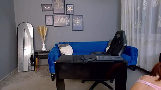 AnneHove online show from 12.04.25