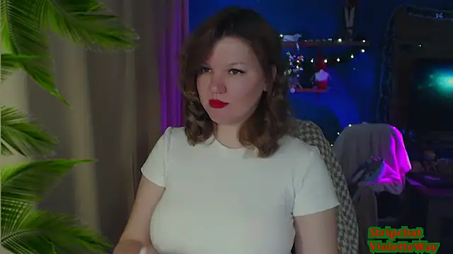 Snapshot of VioletteWay chatting on 01.13.25 VioletteWay online show from 01.13.25