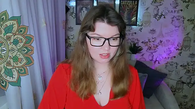 Snapshot of VioletteWay chatting on 03.15.26 VioletteWay online show from 03.15.26