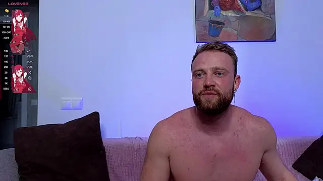 Snapshot of MaxMia chatting on 03.07.25 MaxMia online show from 03.07.25