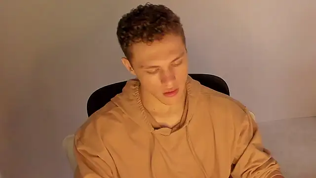 Snapshot of laurent_nova chatting on 02.10.26 laurent nova online show from 02.10.26