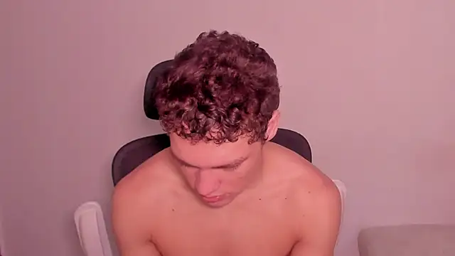 Snapshot of laurent_nova chatting on 03.13.26 laurent nova online show from 03.13.26