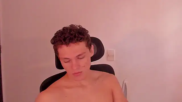 Snapshot of laurent_nova chatting on 03.21.26 laurent nova online show from 03.21.26