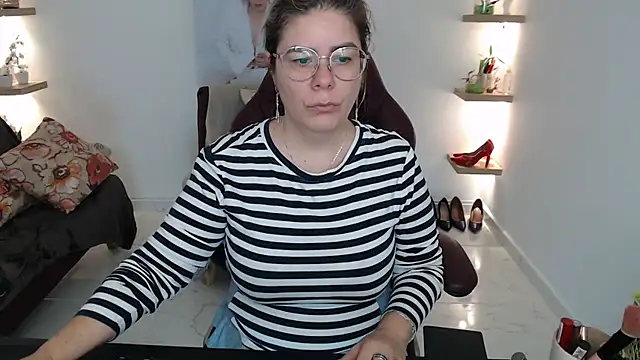 zehra sanem online show from 04.30.26