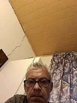 Picolo4111 online show from 09.26.25