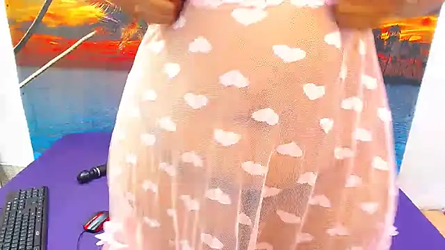 Snapshot of Brookylynbrownxx chatting on 06.05.26 Brookylynbrownxx online show from 06.05.26