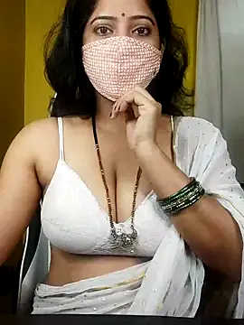 Snapshot of natasha_bhabhi chatting on 08.10.26 natasha bhabhi online show from 08.10.26
