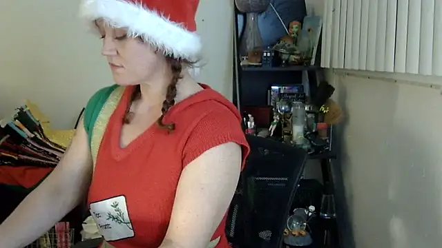 Snapshot of ziggyspice chatting on 12.13.24 ziggyspice online show from 12.13.24