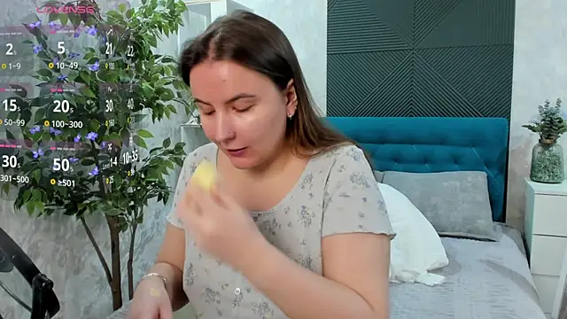 FeralPeach online show from 02.14.25