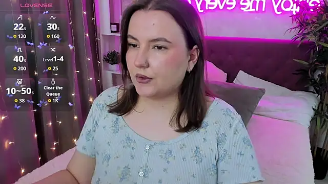 Snapshot of FeralPeach chatting on 03.01.26 FeralPeach online show from 03.01.26