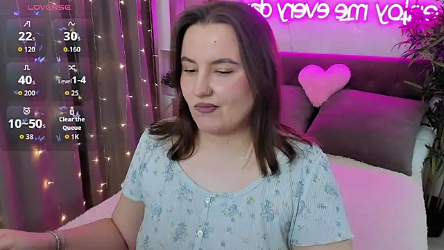 Snapshot of FeralPeach chatting on 03.05.26 FeralPeach online show from 03.05.26