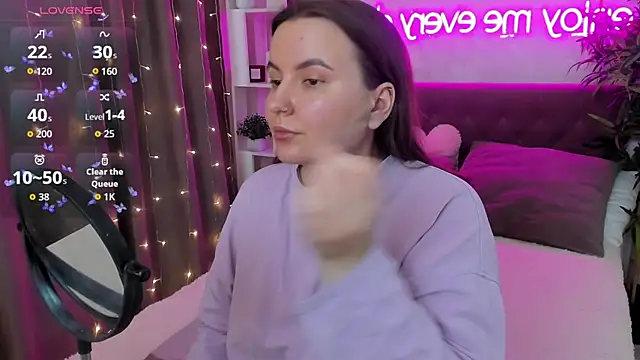 Snapshot of FeralPeach chatting on 03.14.26 FeralPeach online show from 03.14.26