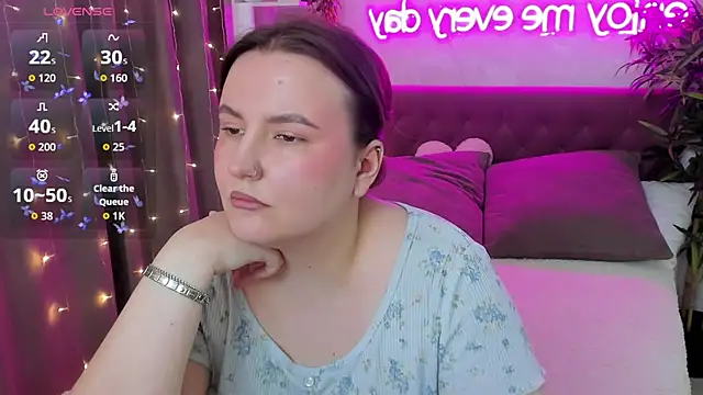 Snapshot of FeralPeach chatting on 03.15.26 FeralPeach online show from 03.15.26