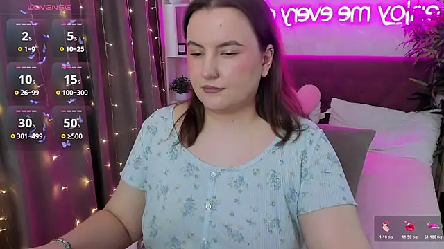 Snapshot of FeralPeach chatting on 03.19.26 FeralPeach online show from 03.19.26