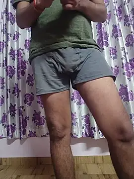 Snapshot of Collegeboywithbigweapan21 chatting on 07.19.26 Collegeboywithbigweapan21 online show from 07.19.26