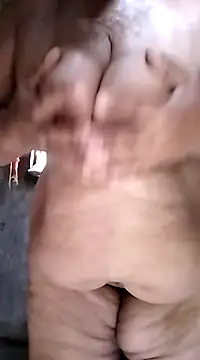 Snapshot of naughtygrannyXXX chatting on 01.30.25 naughtygrannyXXX online show from 01.30.25