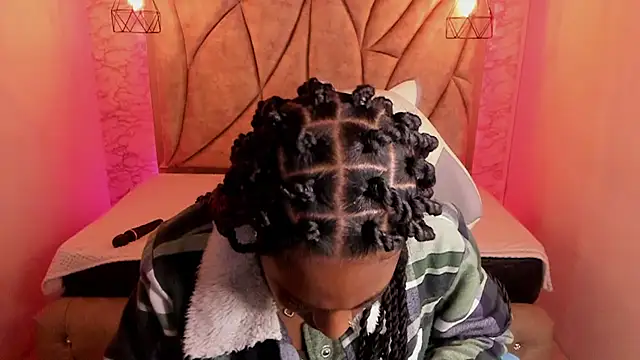 Queen perla  online show from 02.27.25