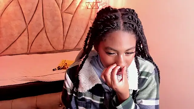 Queen perla  online show from 03.12.25