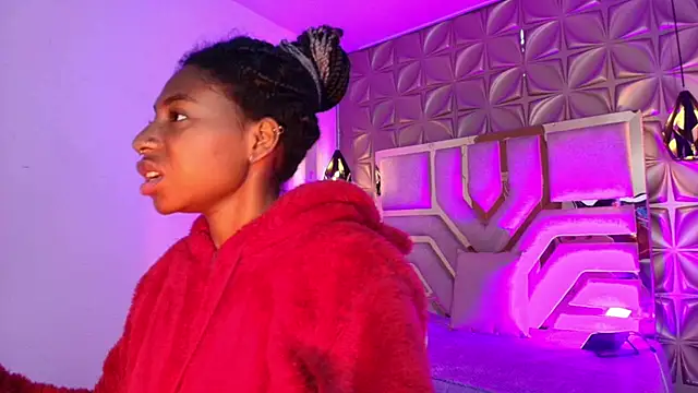 Queen perla  online show from 02.28.26