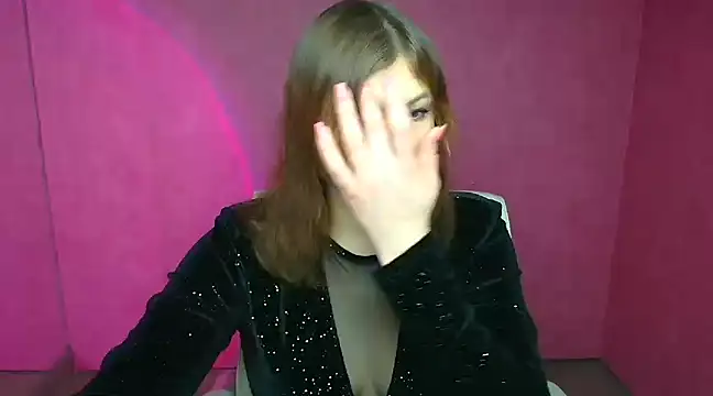 Snapshot of Lissmilf chatting on 12.24.24 Lissmilf online show from 12.24.24