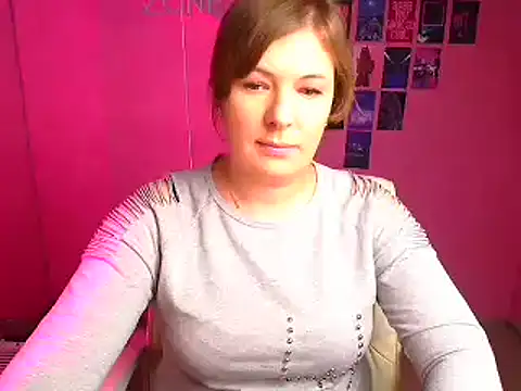 Snapshot of Lissmilf chatting on 10.29.25 Lissmilf online show from 10.29.25