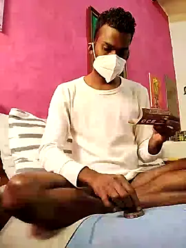 Snapshot of KeptupInosine chatting on 03.08.25 KeptupInosine online show from 03.08.25