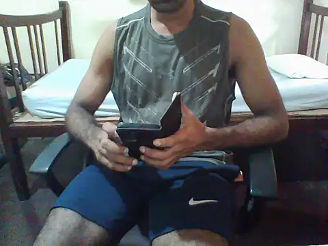 Snapshot of ROCKY_USA_18 chatting on 05.13.26 ROCKY USA 18 online show from 05.13.26