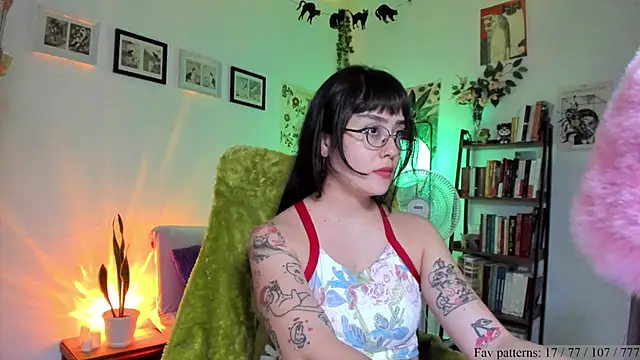 Conlosmichis online show from 03.18.26