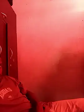 Snapshot of Uncletee112 chatting on 01.12.26 Uncletee112 online show from 01.12.26