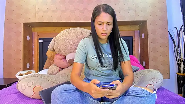 SofiAndNicol online show from 11.08.25