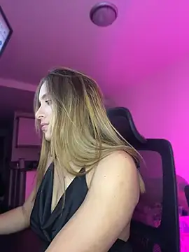 Agnescruzz online show from 05.31.26