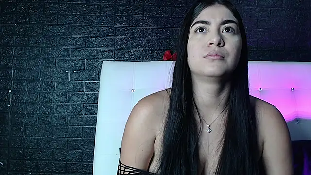 Snapshot of Sweet-Monica chatting on 07.14.26 Sweet-Monica online show from 07.14.26