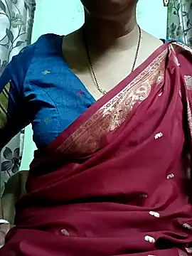 Snapshot of Rosy-B chatting on 12.27.24 Rosy-B online show from 12.27.24