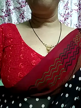 Snapshot of Rosy-B chatting on 01.09.25 Rosy-B online show from 01.09.25