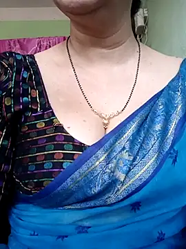 Snapshot of Rosy-B chatting on 02.21.25 Rosy-B online show from 02.21.25