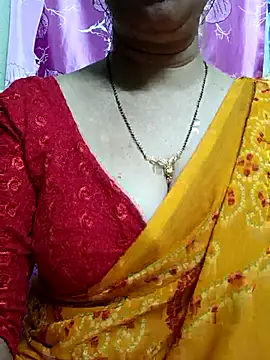 Snapshot of Rosy-B chatting on 02.21.25 Rosy-B online show from 02.21.25