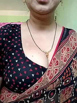 Snapshot of Rosy-B chatting on 03.18.25 Rosy-B online show from 03.18.25